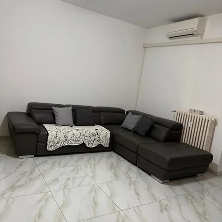 Spacious 3br Flat Bignami * ميلان