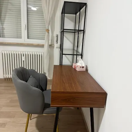 Spacious 3br Flat Bignami شقة